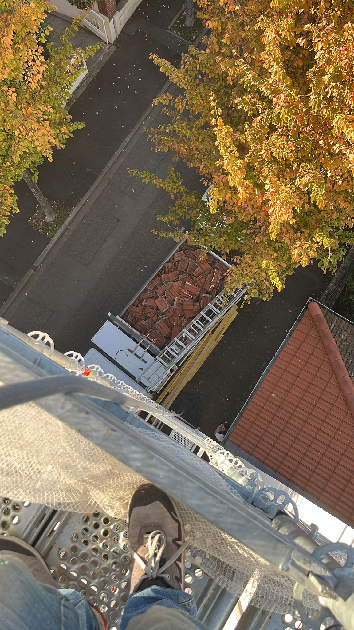 PHOTO 2025 10 08 22 55 31 3